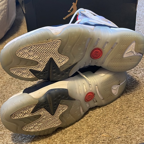 J’s - Picture 3 of 4